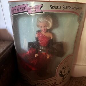 Sparkle Superstar Marilyn Monroe Doll Barbie